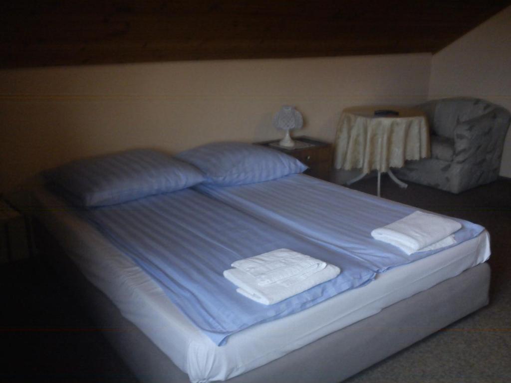 Hotel zur Küferschenke Nierstein Zimmer foto