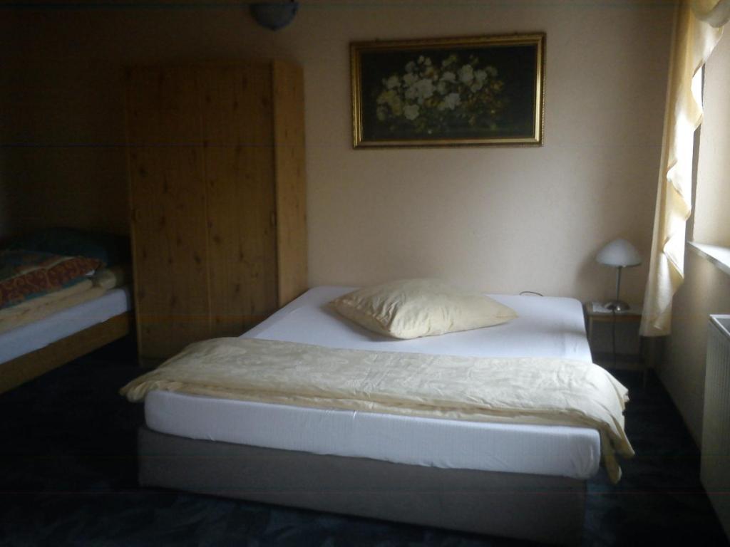 Hotel zur Küferschenke Nierstein Zimmer foto